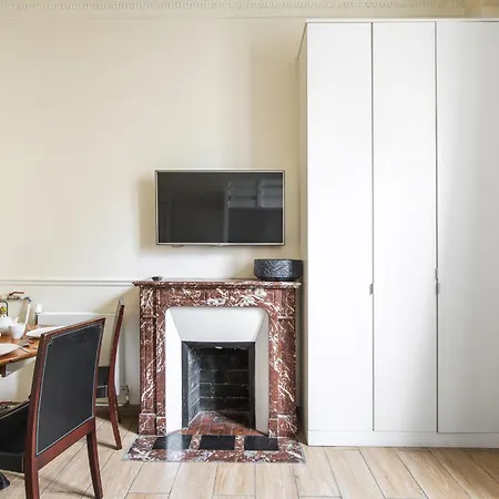 Elegante Haussmannienne Au Coeur Du 6eme Apartment Paris